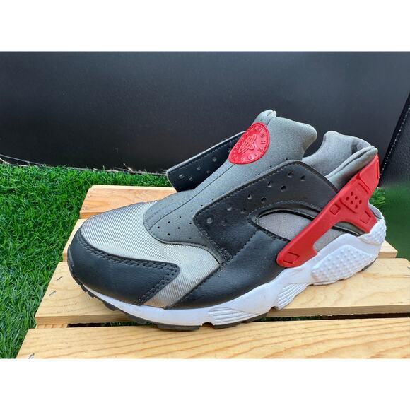 Nike Huarache - Grey/Red- Size 6Y - Picture 4 of 11